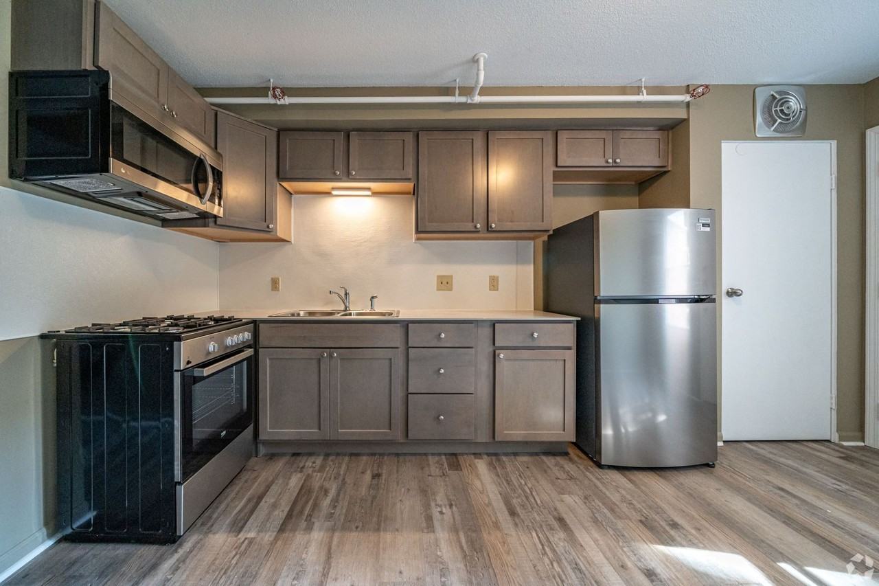 300 Shelbourne - Photo 6 of 22