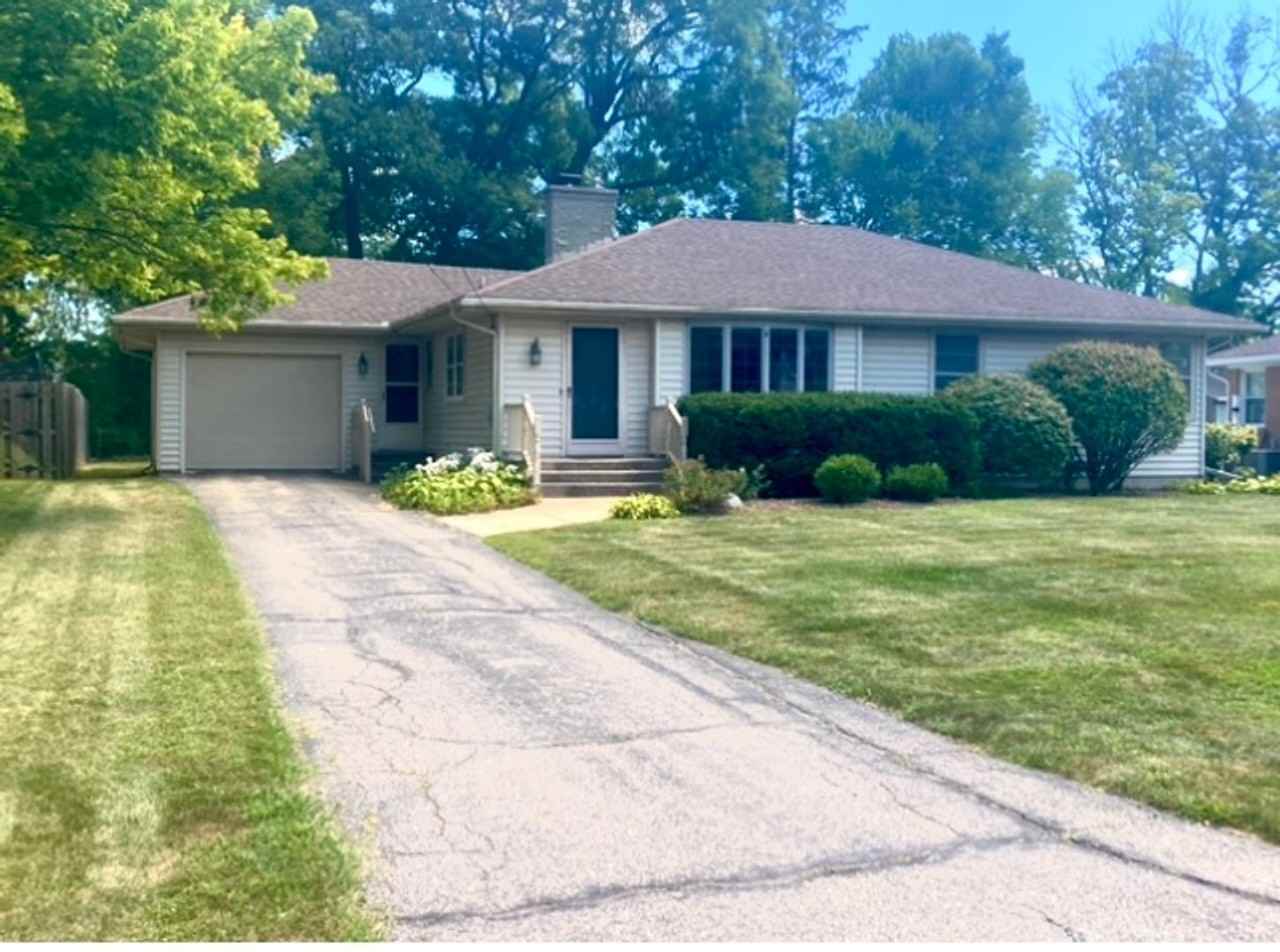 76 Elmhurst Dr Se