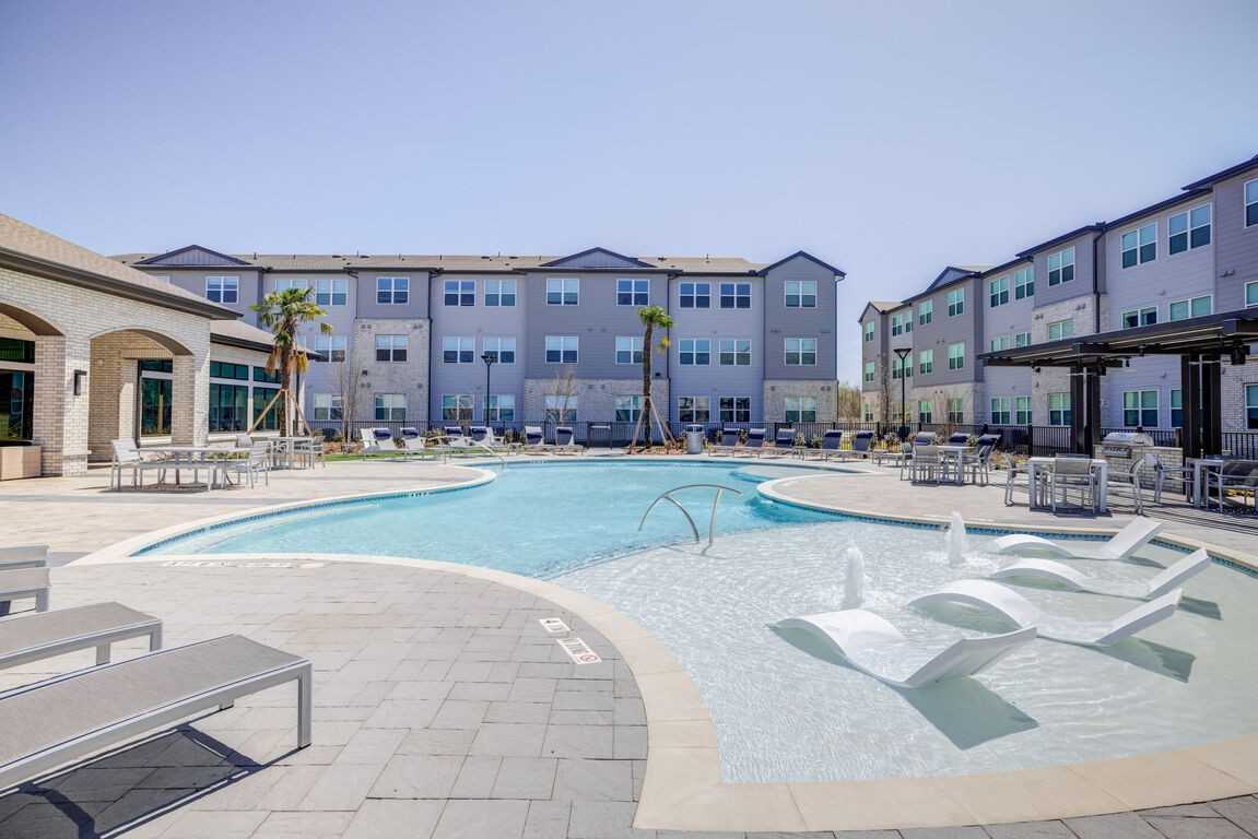 11927 Ring Dr #B3-69