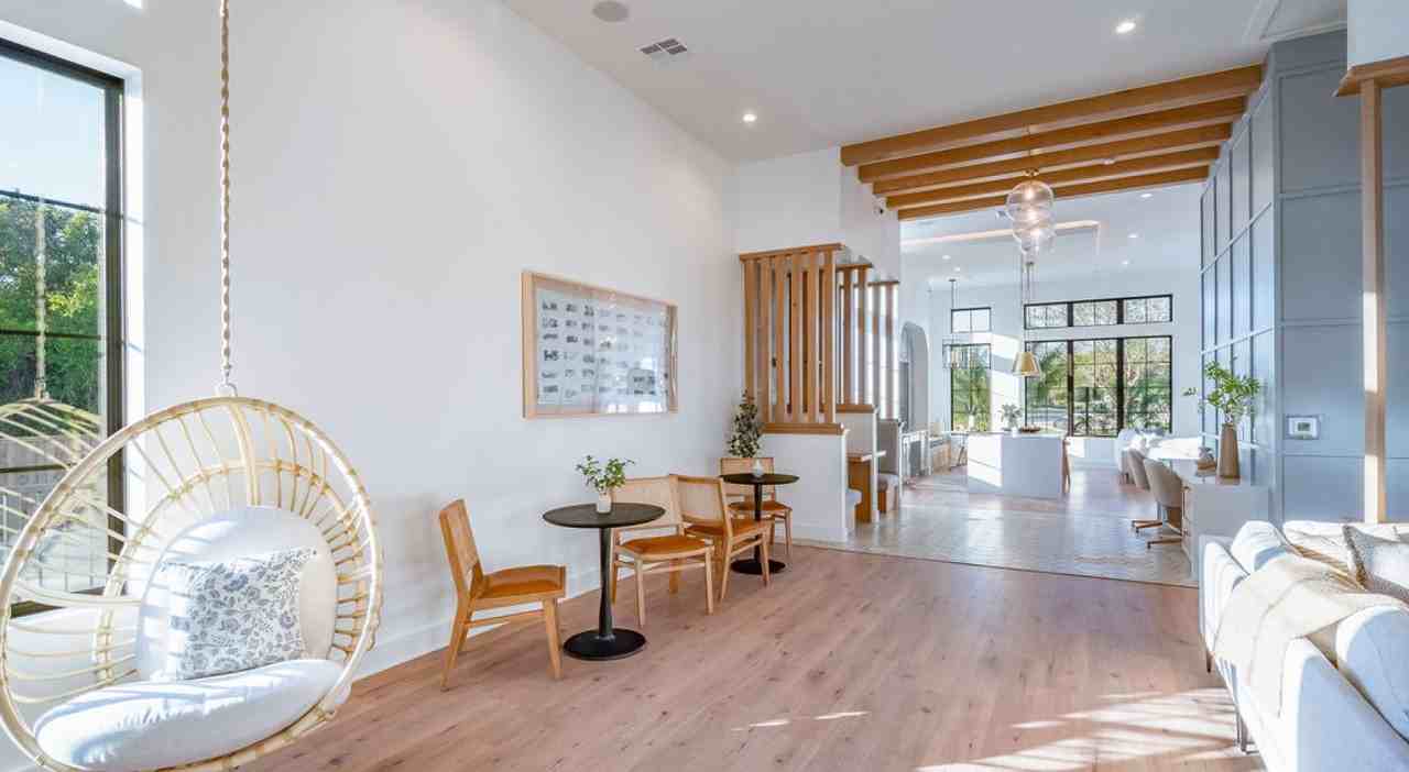 969 & - Photo 5 of 38