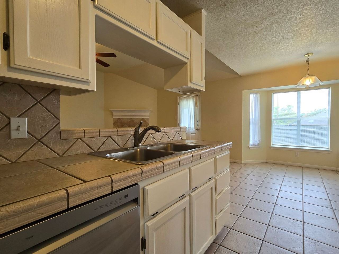 4107 Embers Drive - Photo 5 of 26