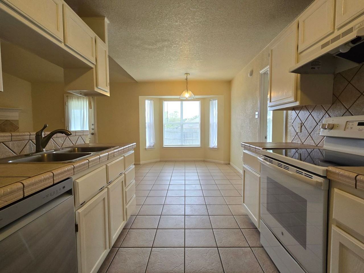 4107 Embers Drive - Photo 6 of 26