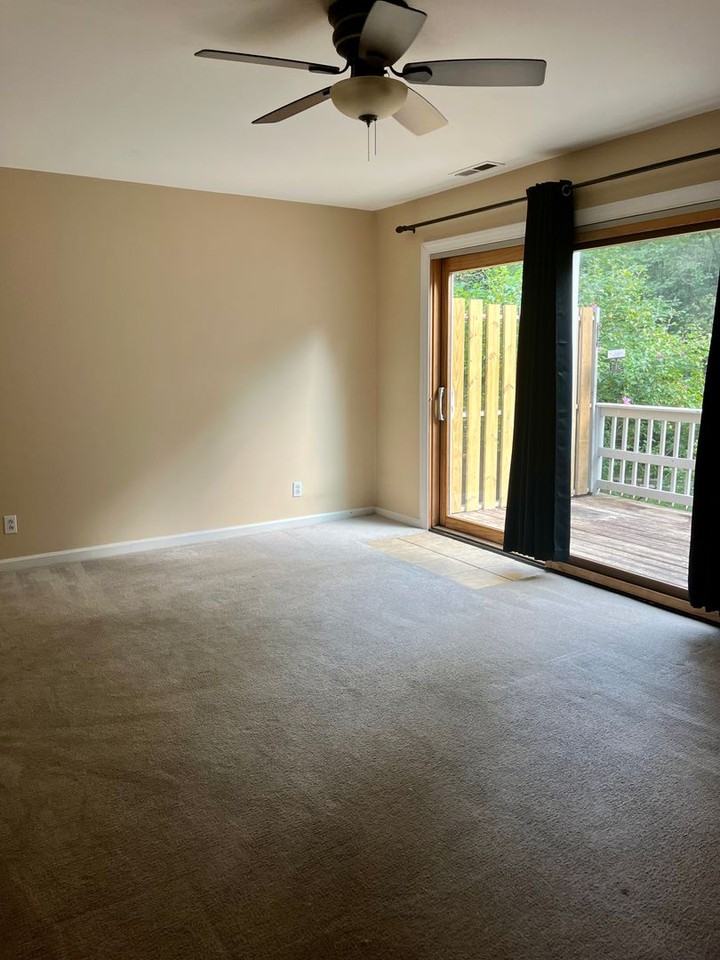 148 Scarborough Pl - Photo 7 of 16