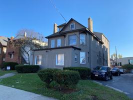 featured image of 41 E 17th Ave