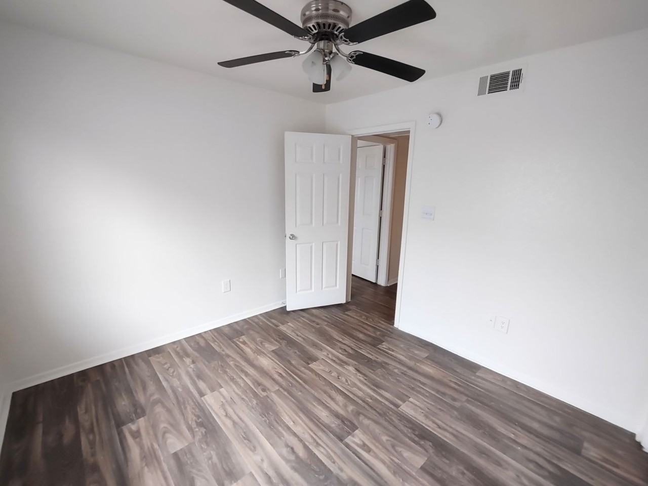 Grandview Gardens Apartments - Photo 2 of 24