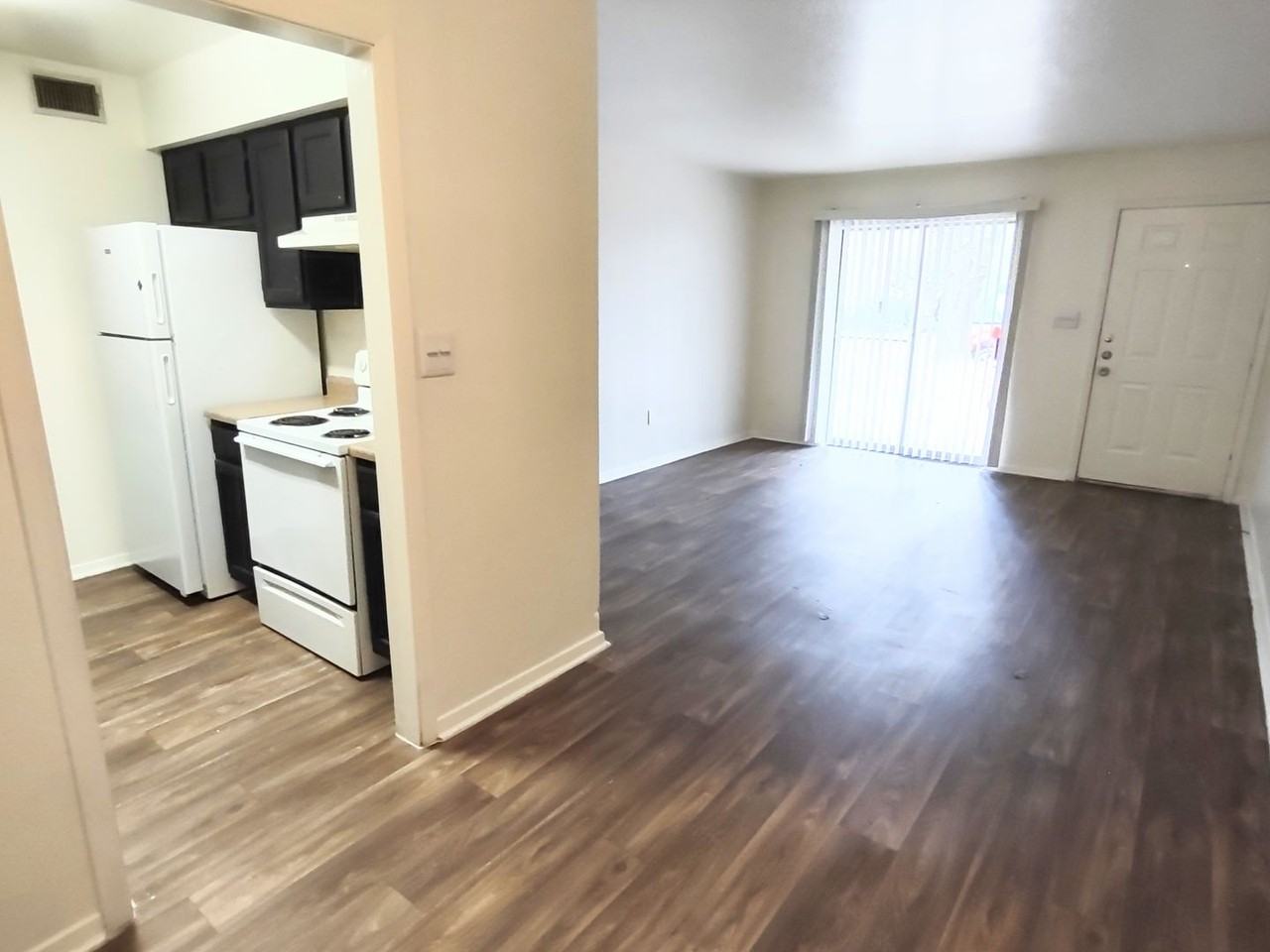 Grandview Gardens Apartments - Photo 6 of 24