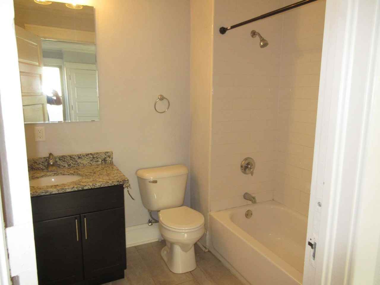 446 - Photo 3 of 27