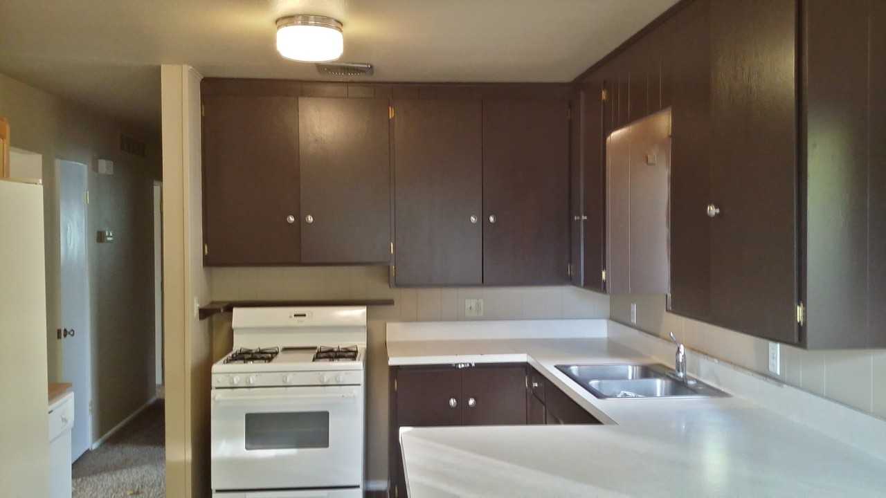 1809 N 31st St - Photo 2 of 6
