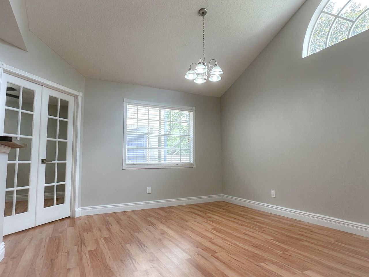 951 Bird Bay Ct #203 - Photo 5 of 11