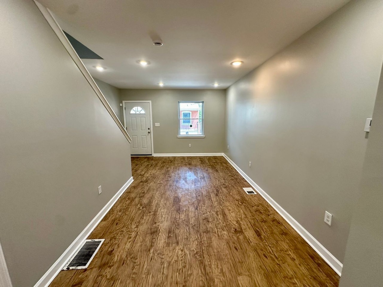 5510 Walton Ave - Photo 4 of 37
