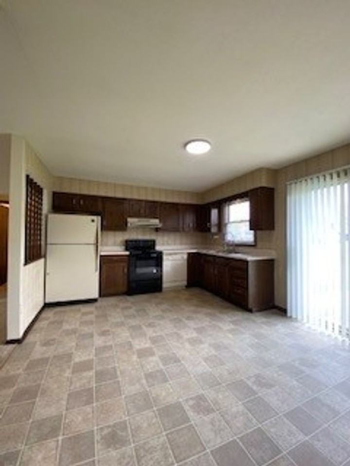 1308 County Road 6 E - Photo 6 of 25