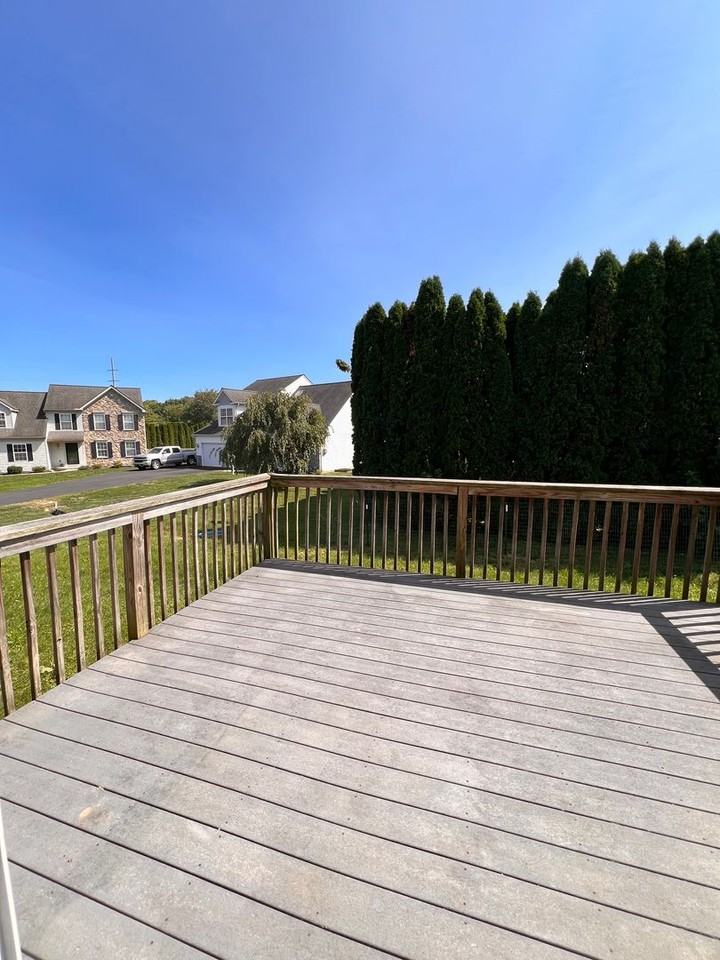 3 Carriage Dr - Photo 7 of 14