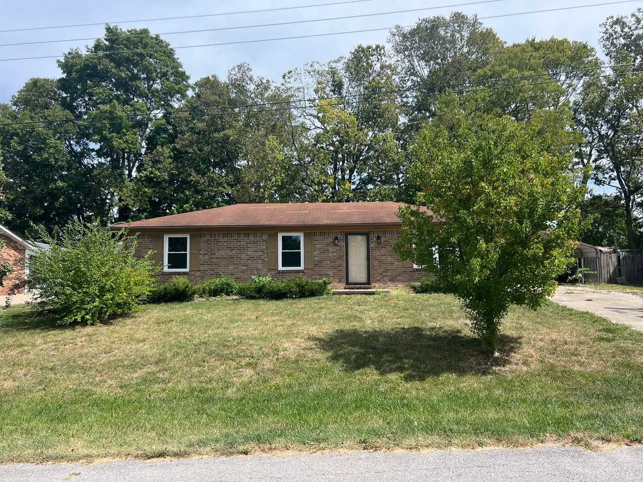 207 Ash Ct - Photo 2 of 15