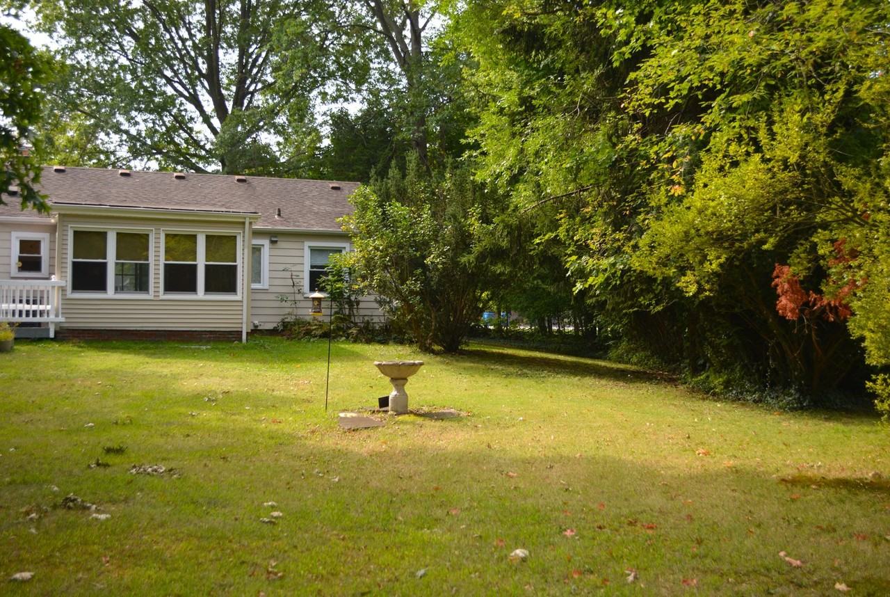 22966 Mastick Rd - Photo 3 of 26