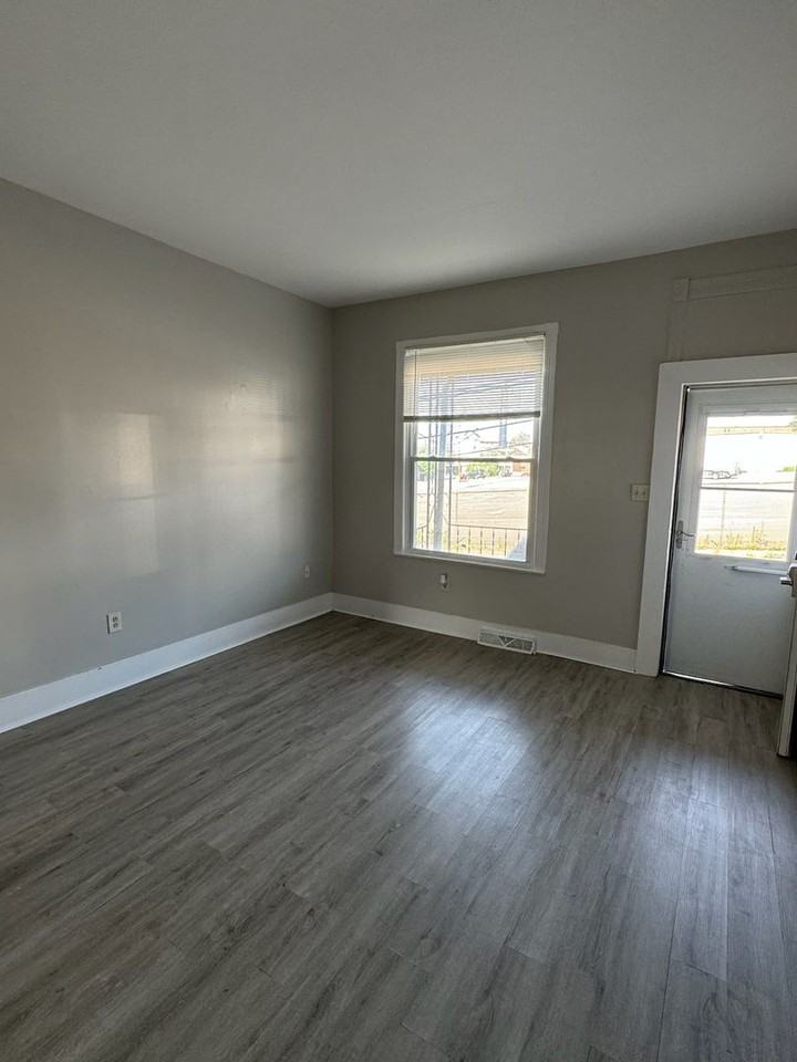 18 N 21st St - Photo 3 of 18