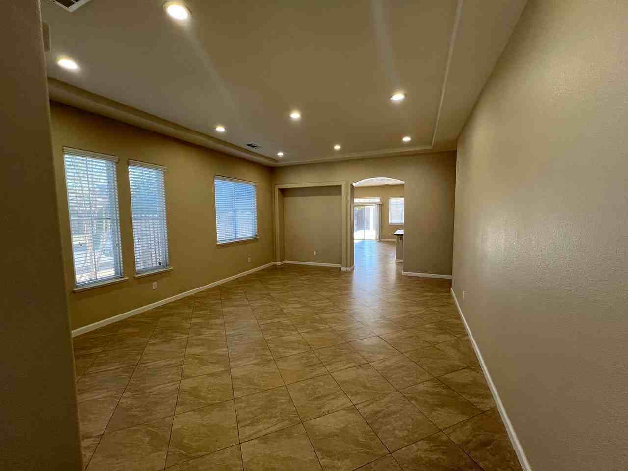 2401 Latour Ct - Photo 6 of 48