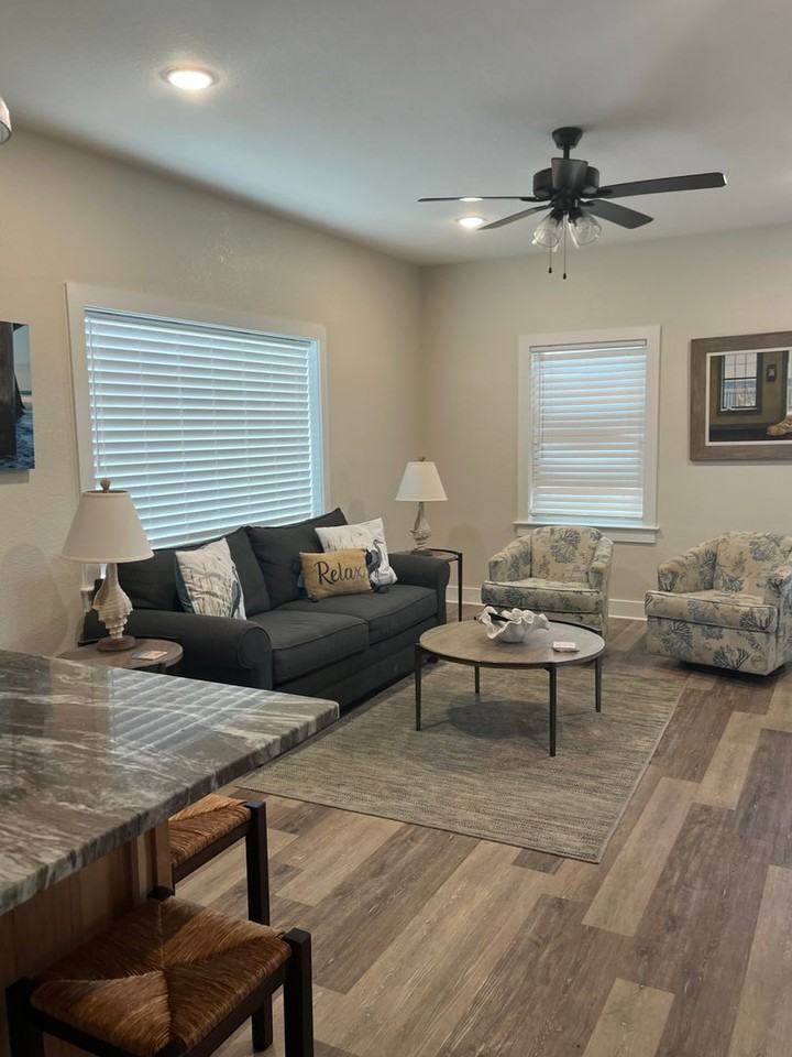 2102 New Bern St - Photo 3 of 24