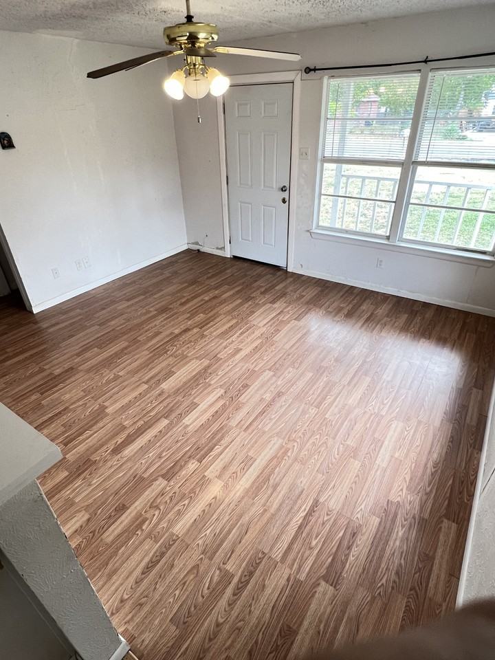 307 E 8th St #NA - Photo 5 of 17