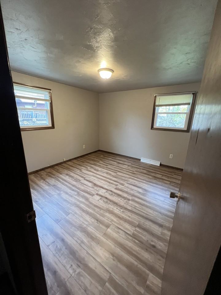 3076 Glendale Ave #3076 - Photo 2 of 5