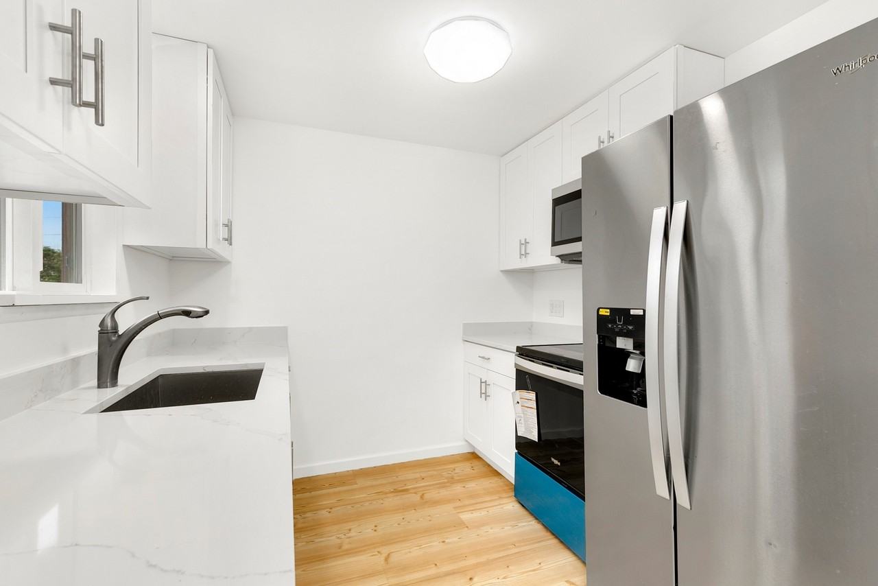 4806 S 179th St #NA - Photo 3 of 26