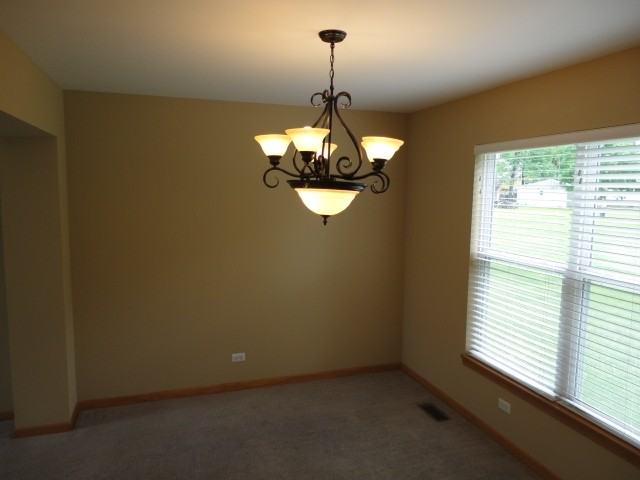 981 N Ohio St - Photo 3 of 13