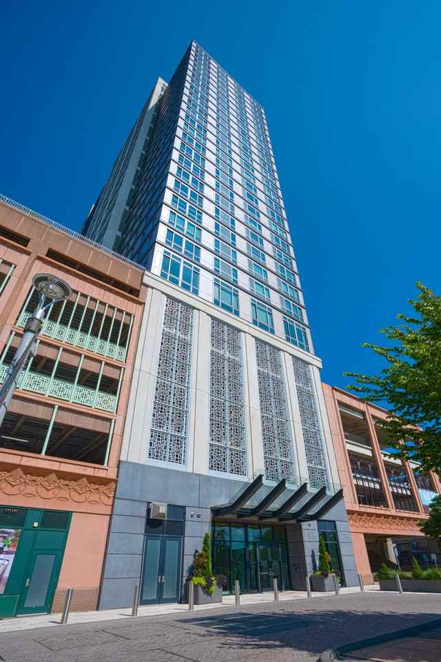 360 State - Photo 2 of 37