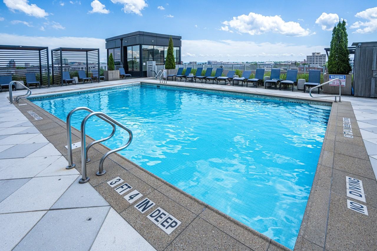 360 State - Photo 3 of 37