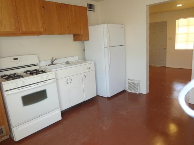 823 North Swan Road - Photo 2 of 6