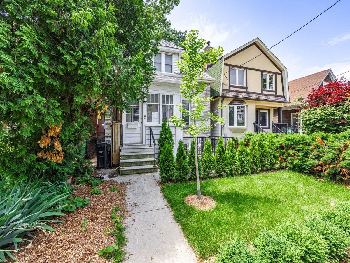 678 Willard Avenue - Photo 3 of 30