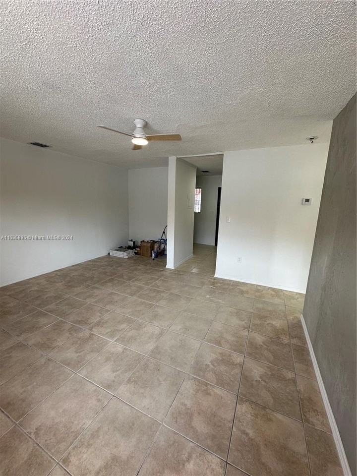 5715 Nw 5th Ave #1 - Photo 2 of 8