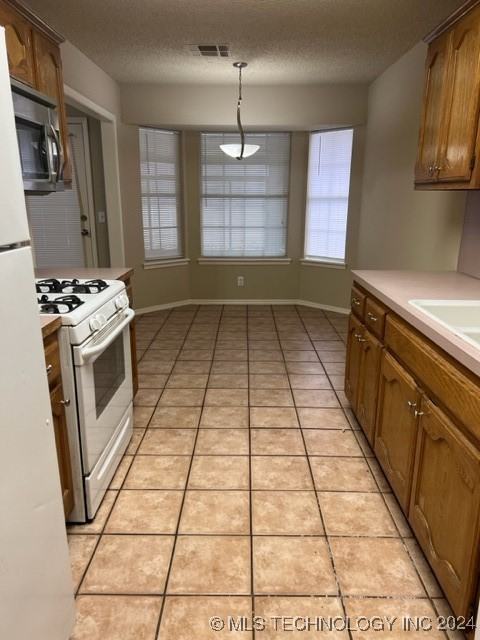 2228 W Quinton St - Photo 3 of 10