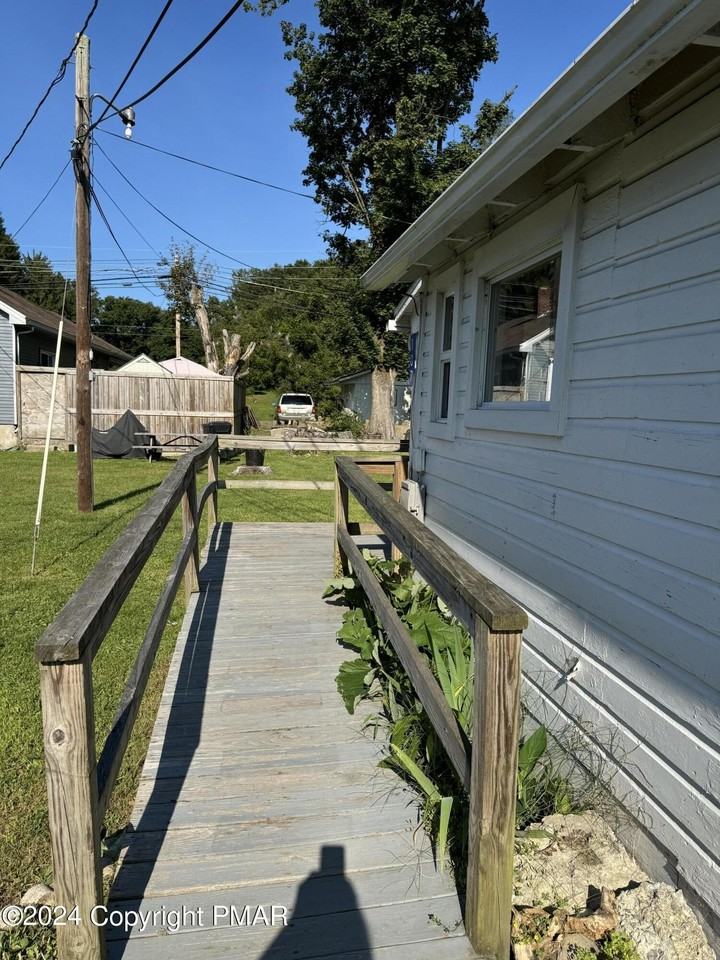 107 Mak Ln - Photo 3 of 9