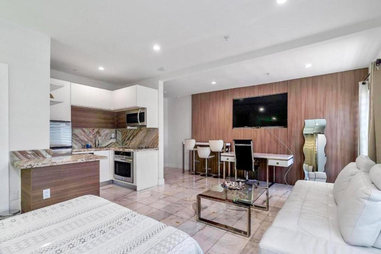 Pennsylvania Ave - Photo 2 of 15