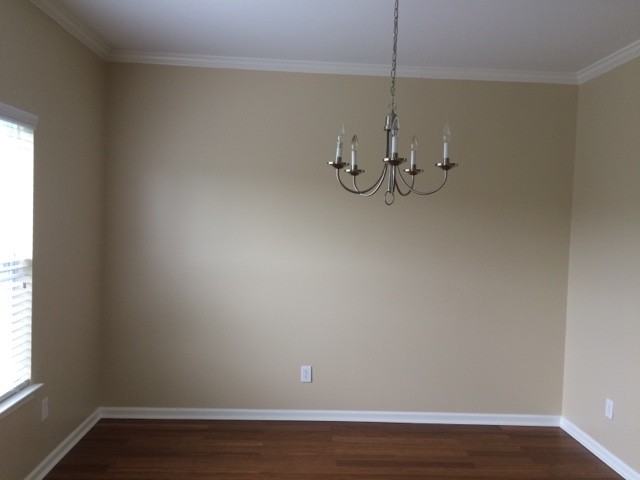 301 Flanders Dr - Photo 2 of 13