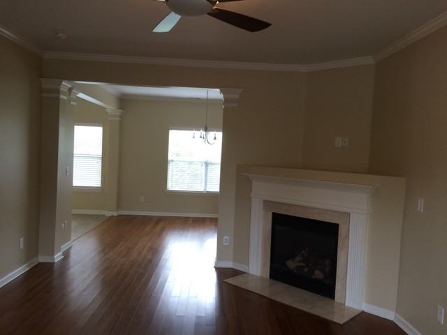 301 Flanders Dr - Photo 3 of 13