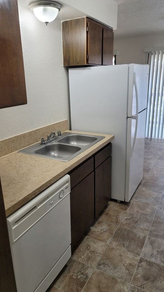 1712 East Fourth Plain Boulevard #46 - Photo 4 of 14