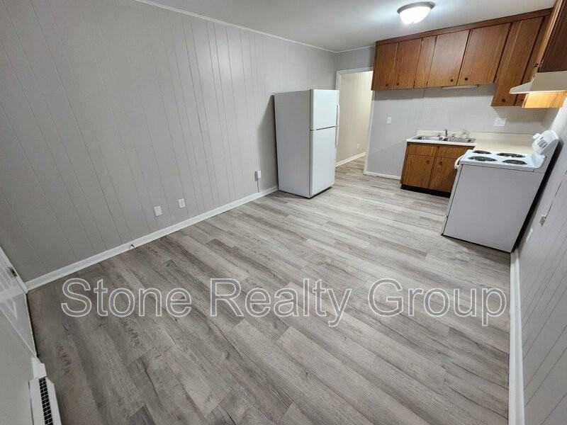 628 Ash St #61 - Photo 2 of 5