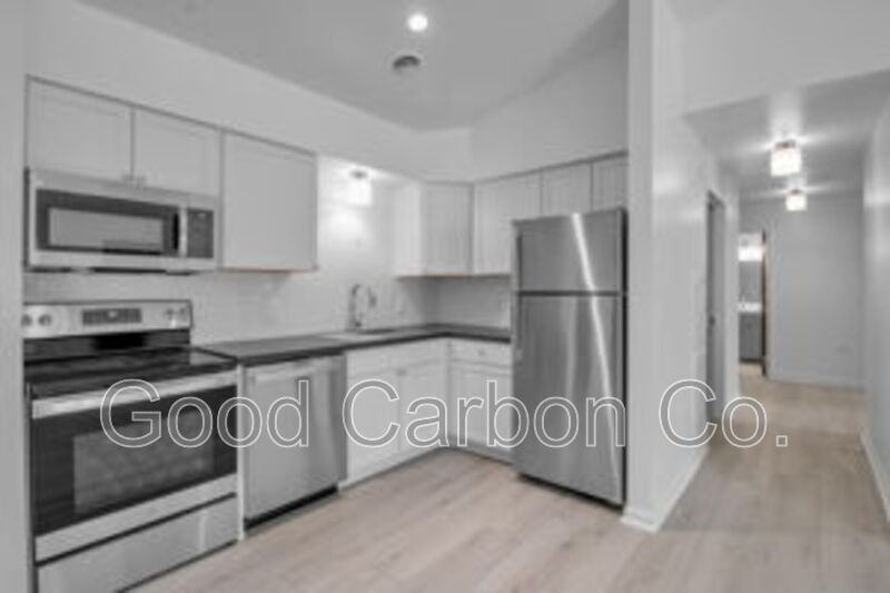 16 Mariano Pkwy - Photo 2 of 12