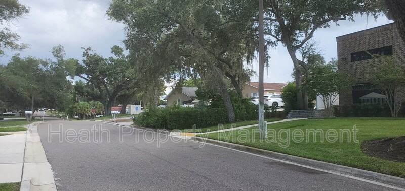 1066 Indiana Ave #B - Photo 2 of 21