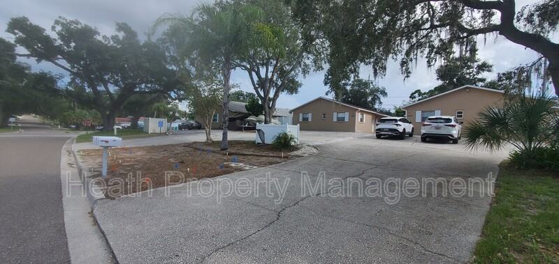1066 Indiana Ave #B - Photo 3 of 21