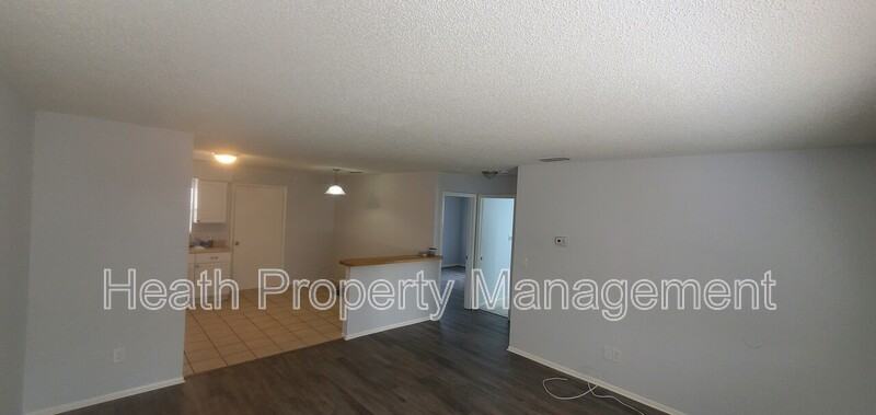 1066 Indiana Ave #B - Photo 6 of 21