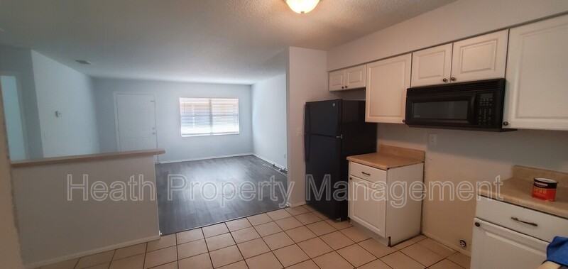 1066 Indiana Ave #B - Photo 7 of 21