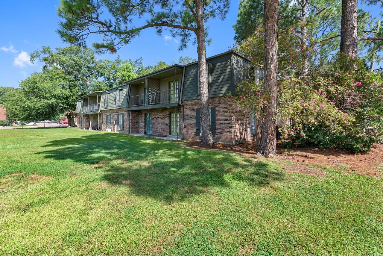 Park East Apartments - Photo 5 of 50