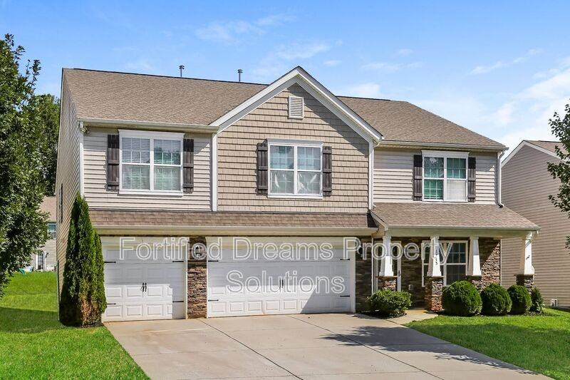 1745 Klompen Rd - Photo 2 of 26