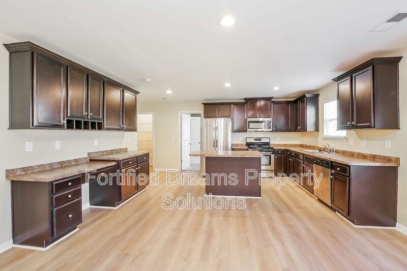 1745 Klompen Rd - Photo 6 of 26