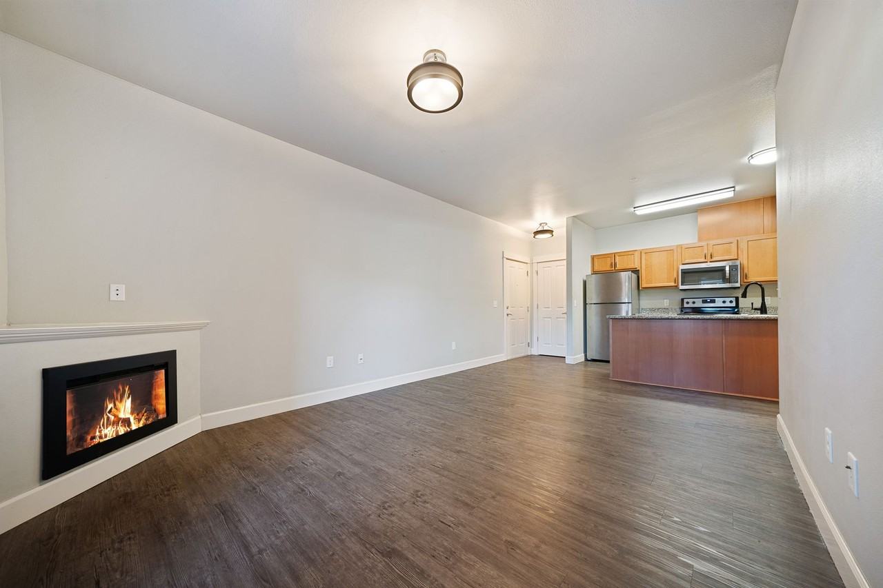 Webster Ridge Apartments - Photo 3 of 29