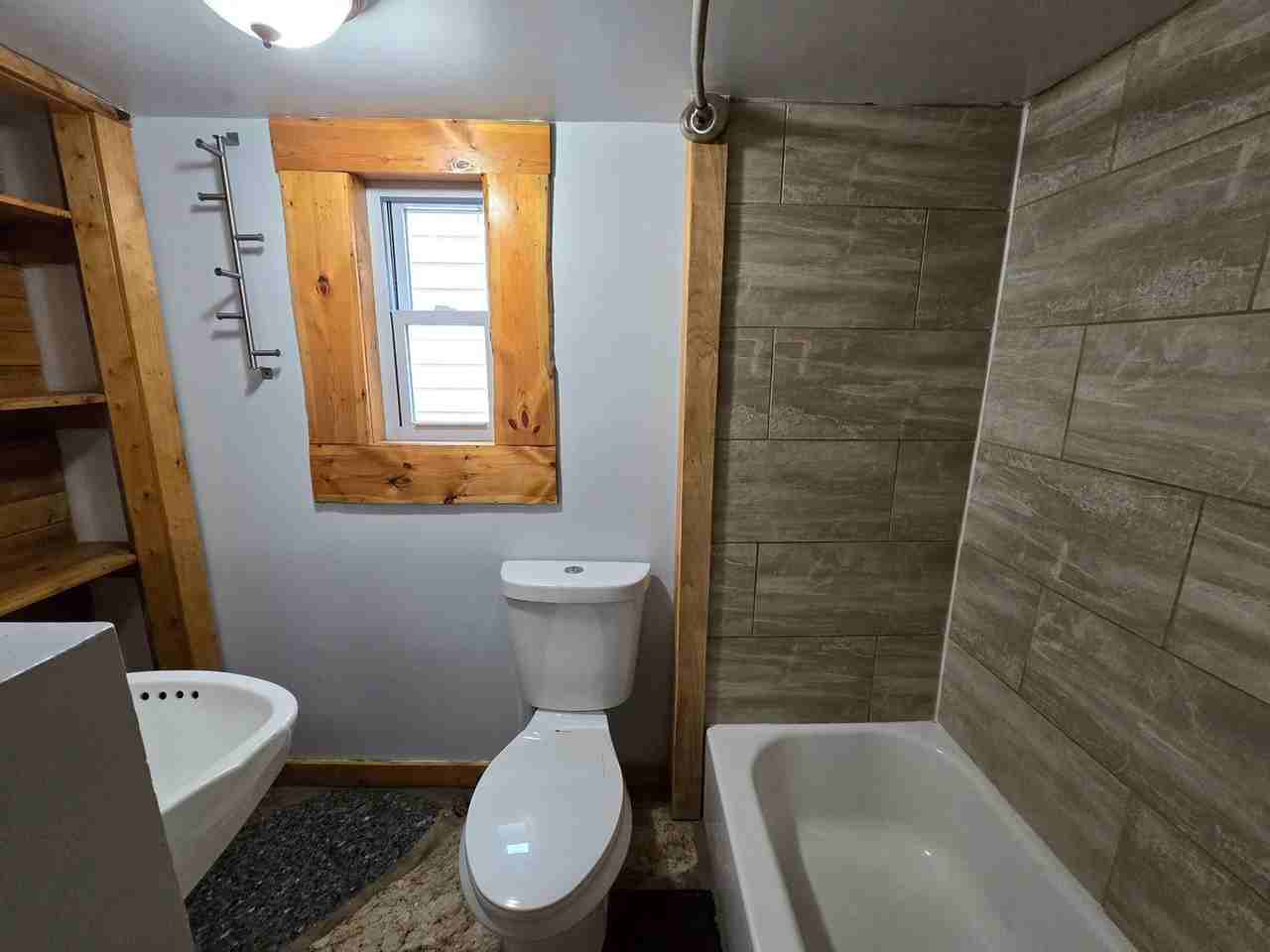 749 Morgan St - Photo 5 of 18