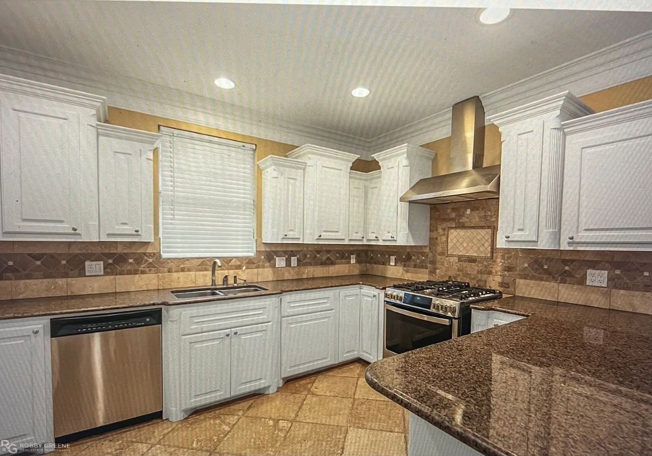 461 Slattery Blvd - Photo 7 of 21