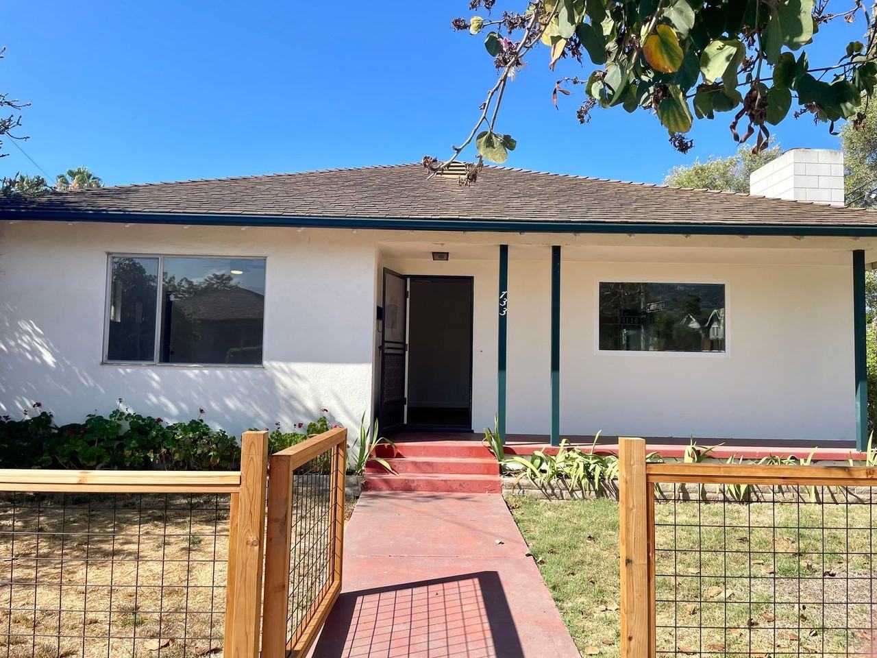 733 Olive St - Photo 2 of 18