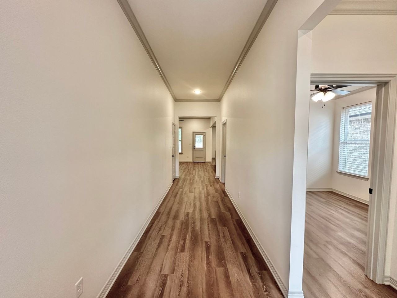 3048 Legacy Cir - Photo 2 of 27